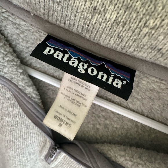 Women’s Patagonia Quarter zip size medium - Picture 3 of 3